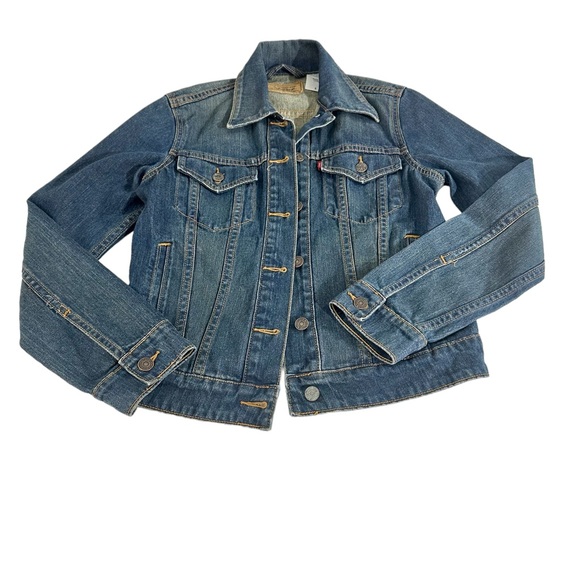 Classic Levi’s Jean Jacket Small, Trucker Jean Jacket - Picture 4 of 10